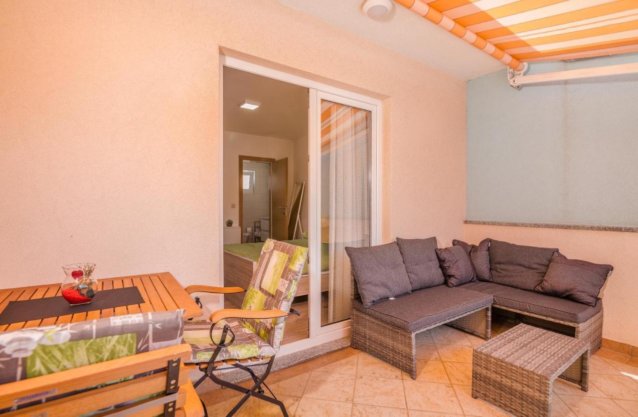 Apartment Stella Di Mare Krk Town Exterior photo
